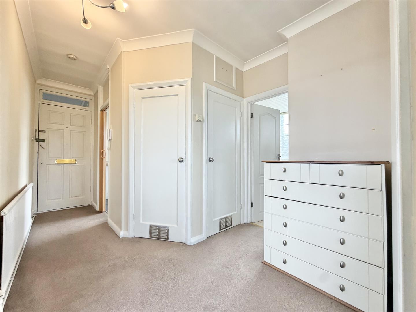Seymour Court, Winchmore Hill